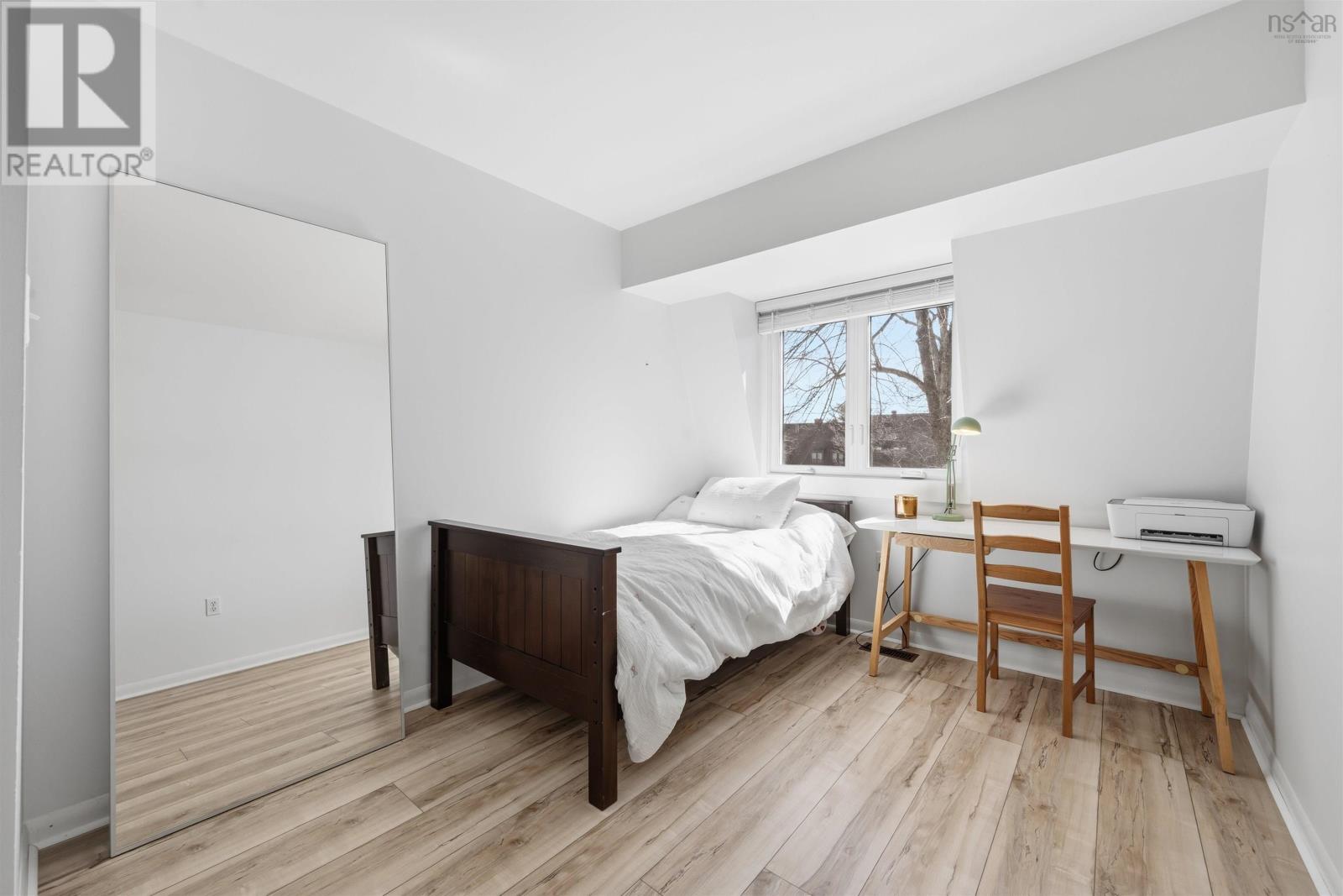 12 Hanover Court - 26