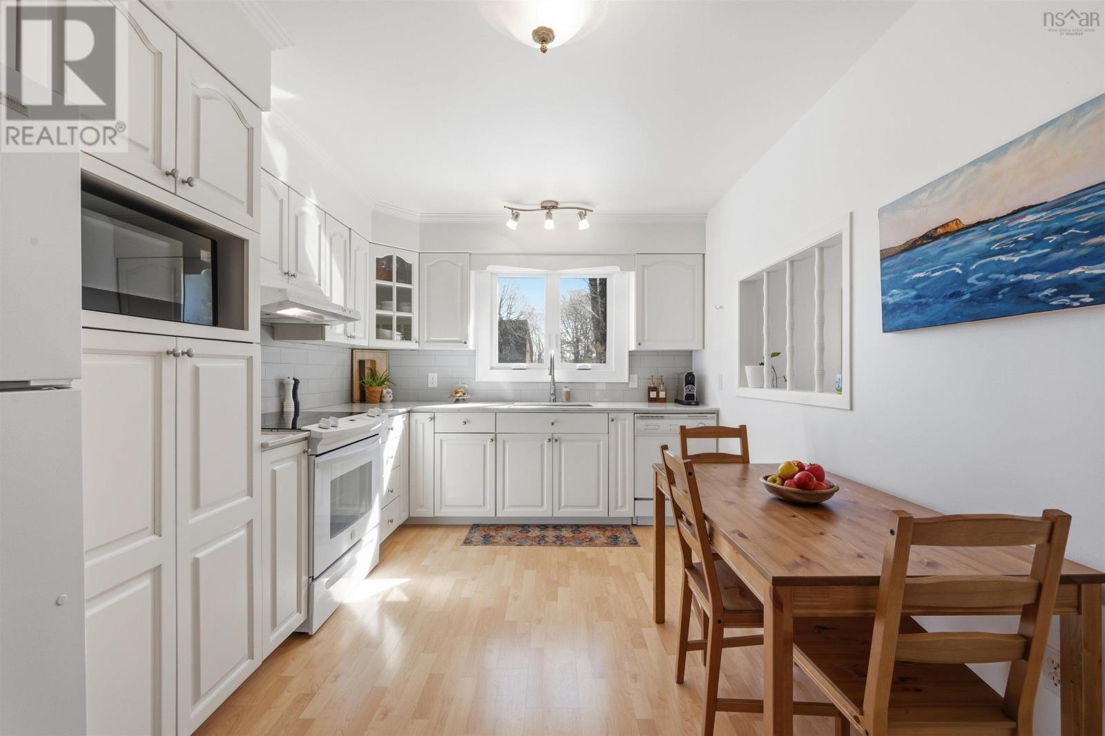12 Hanover Court - 10