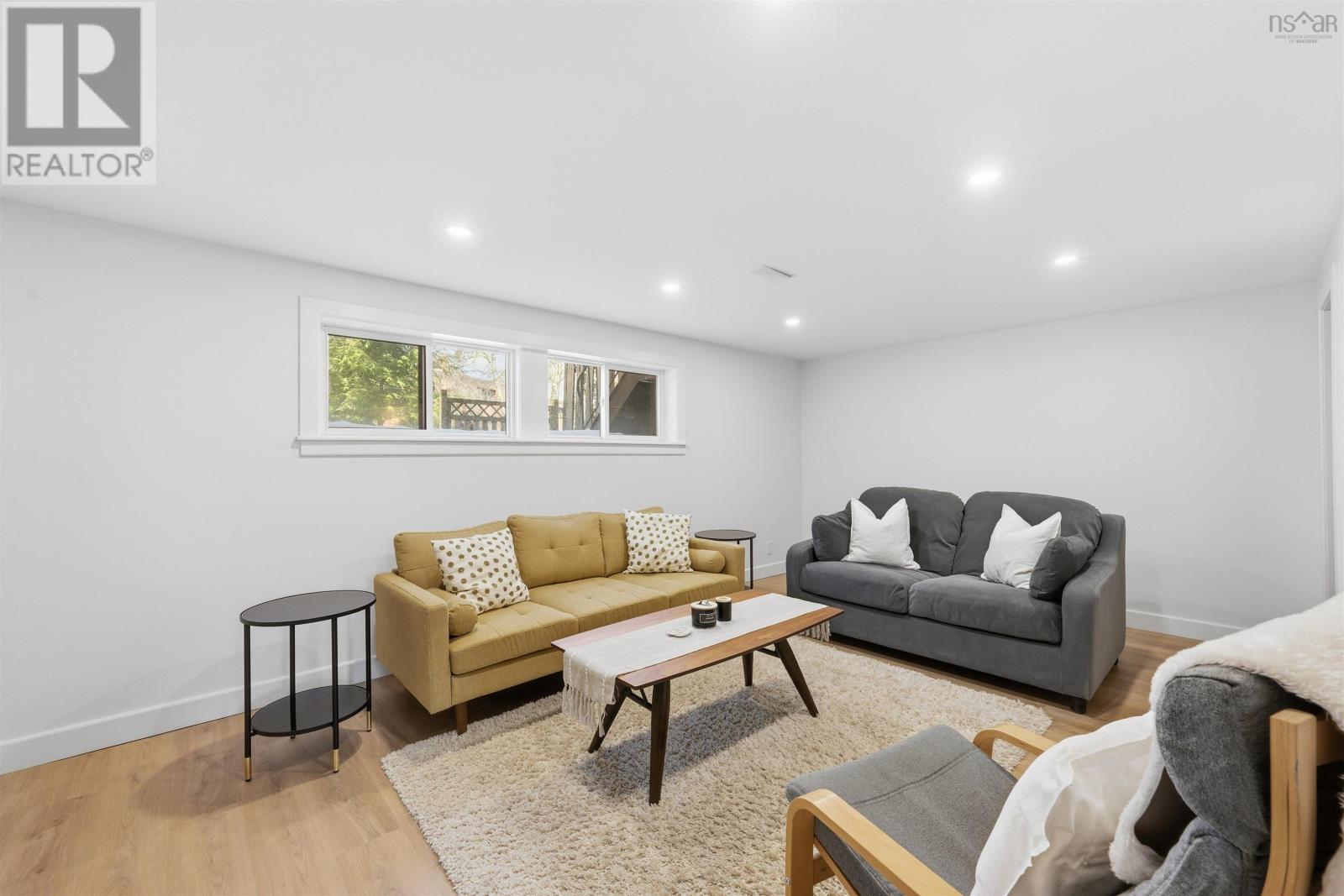 12 Hanover Court - 35