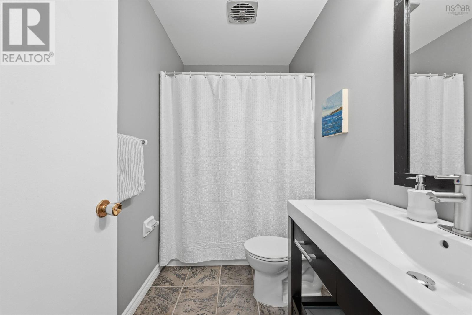 12 Hanover Court - 28