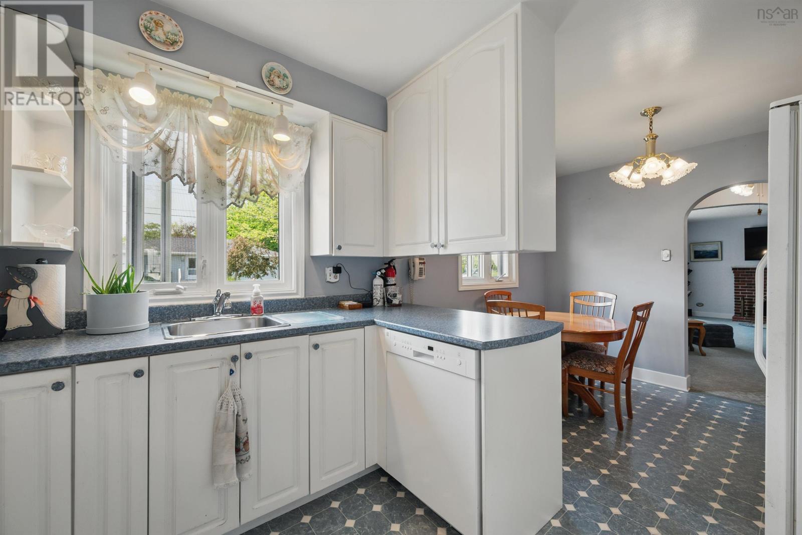 Property 20 of 48 of 22 Moira Street