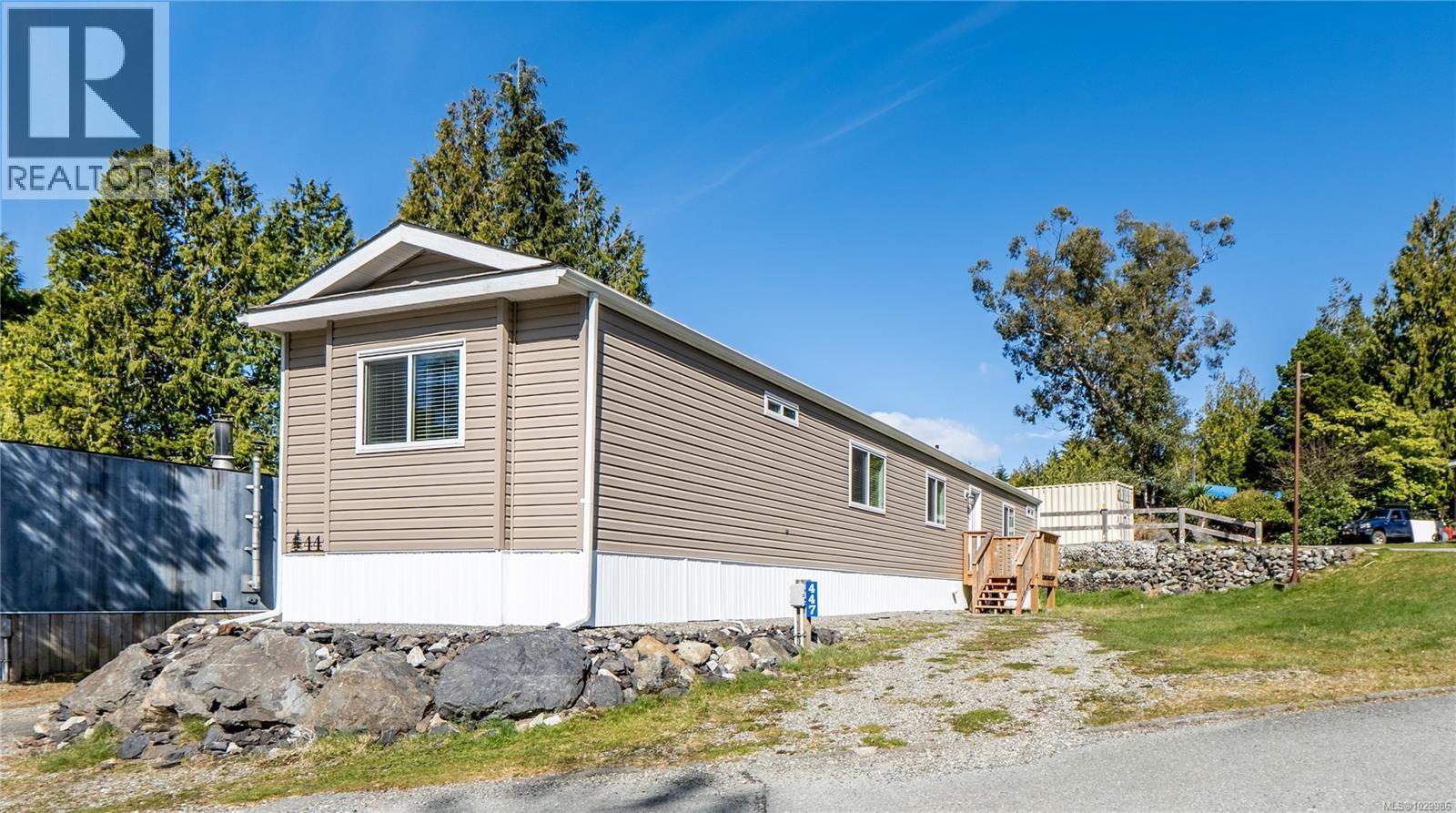 447 Orca Cres - 2