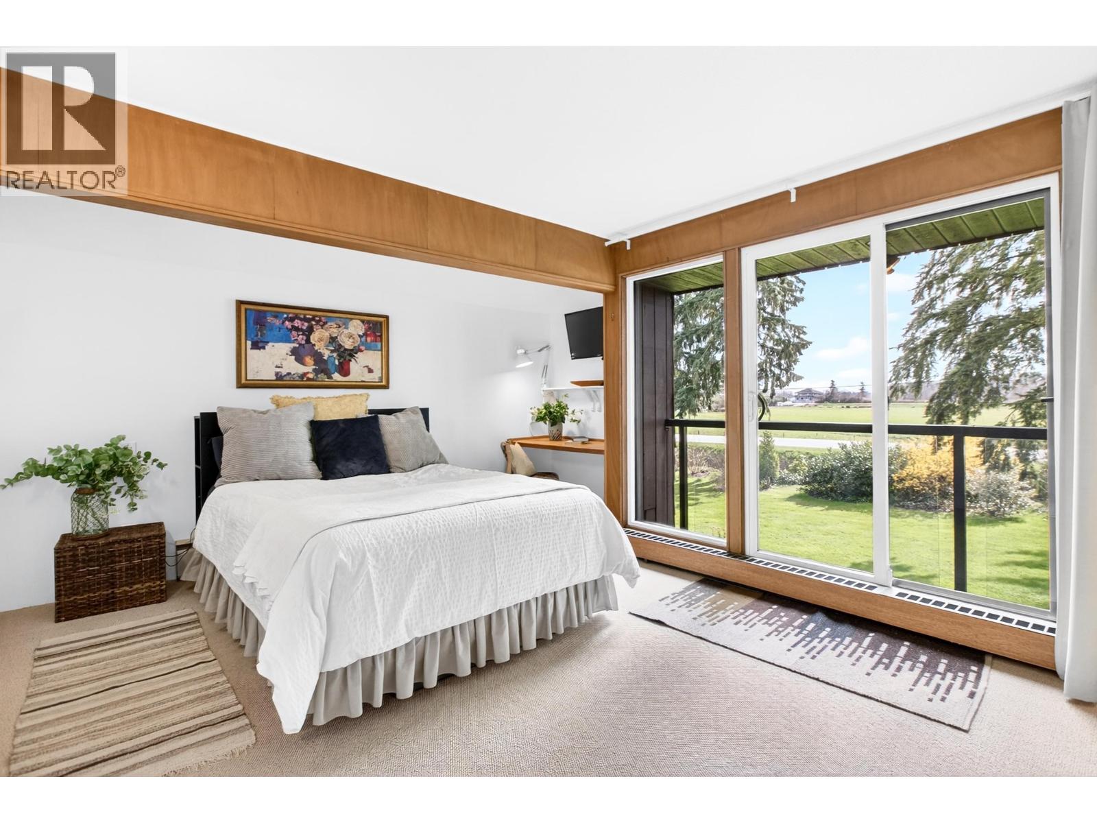 17515 FORD ROAD DETOUR, Pitt Meadows