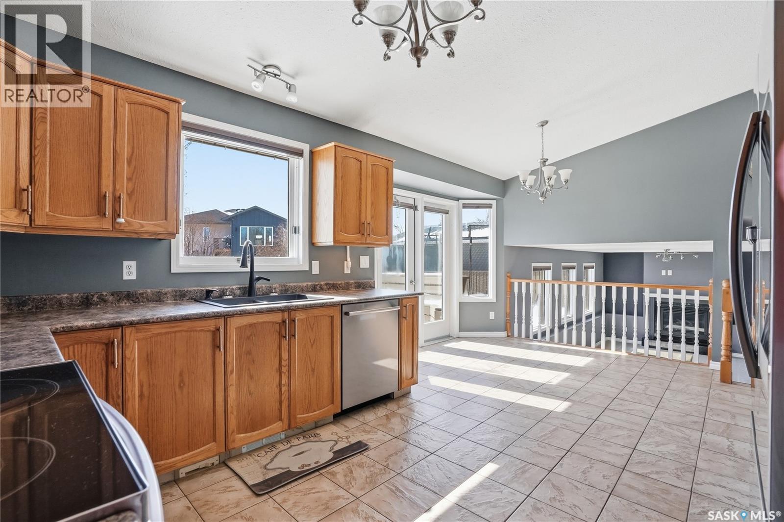 513 4TH STREET W - 13