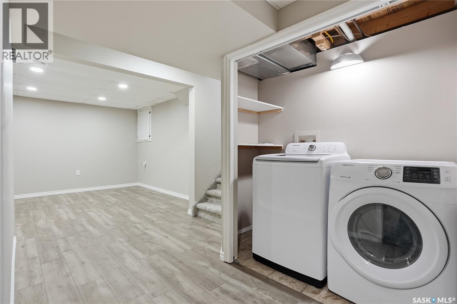 513 4TH STREET W - 35