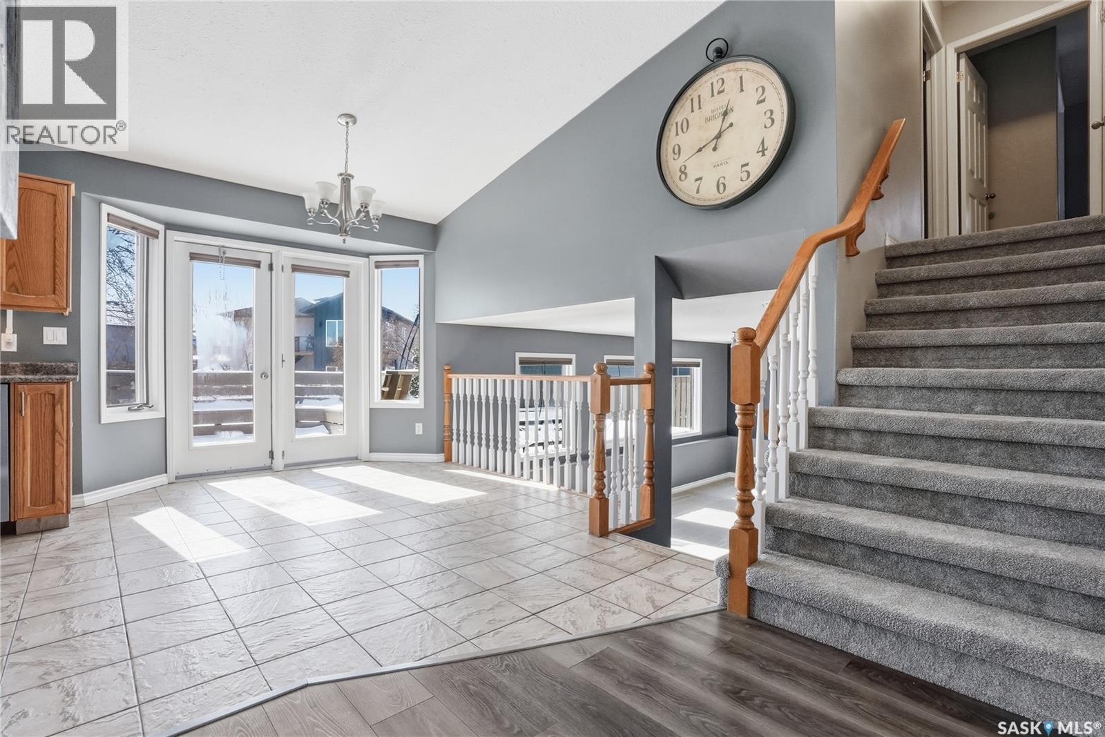 513 4TH STREET W - 8