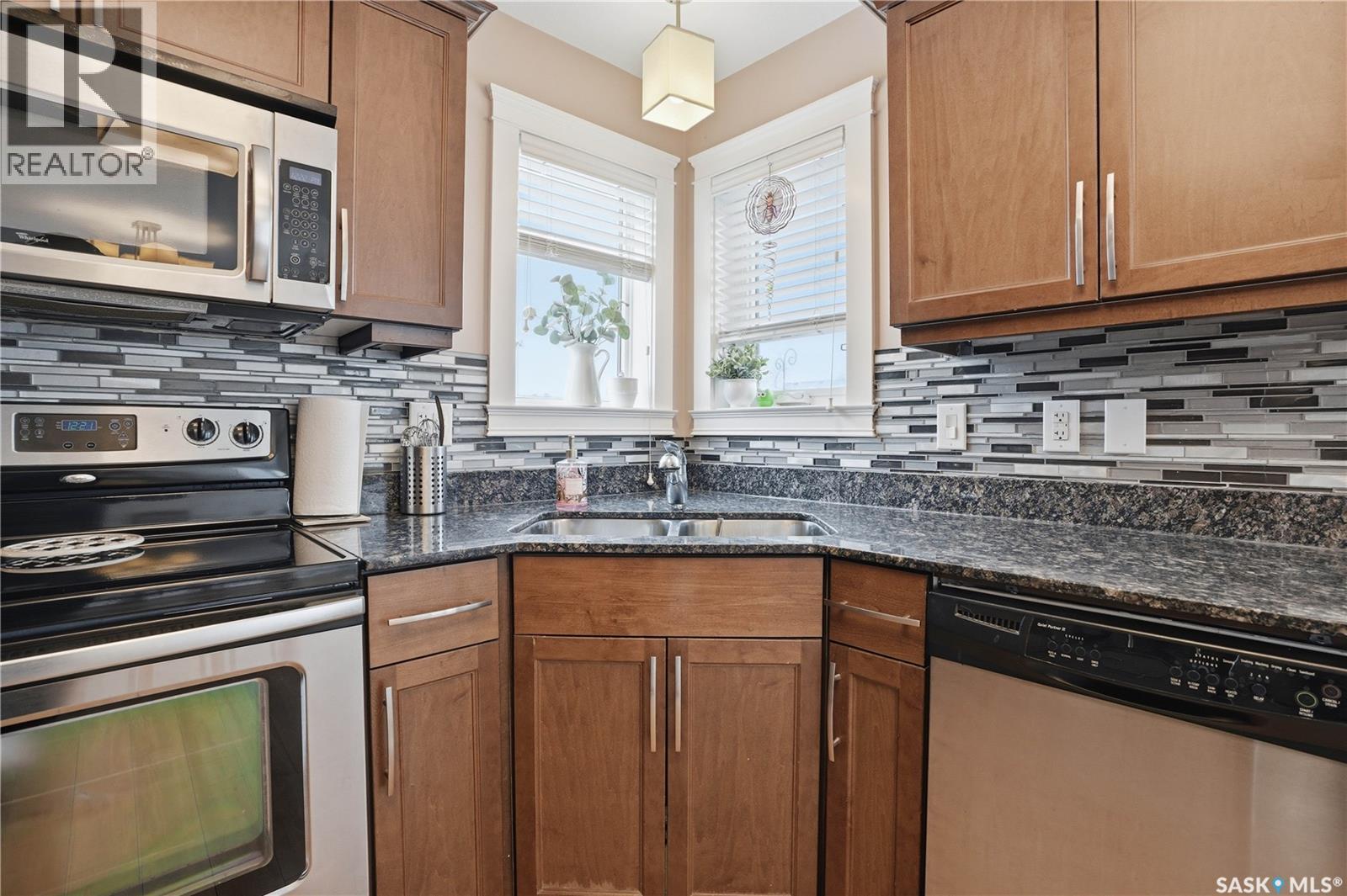 846 4TH STREET S - 12