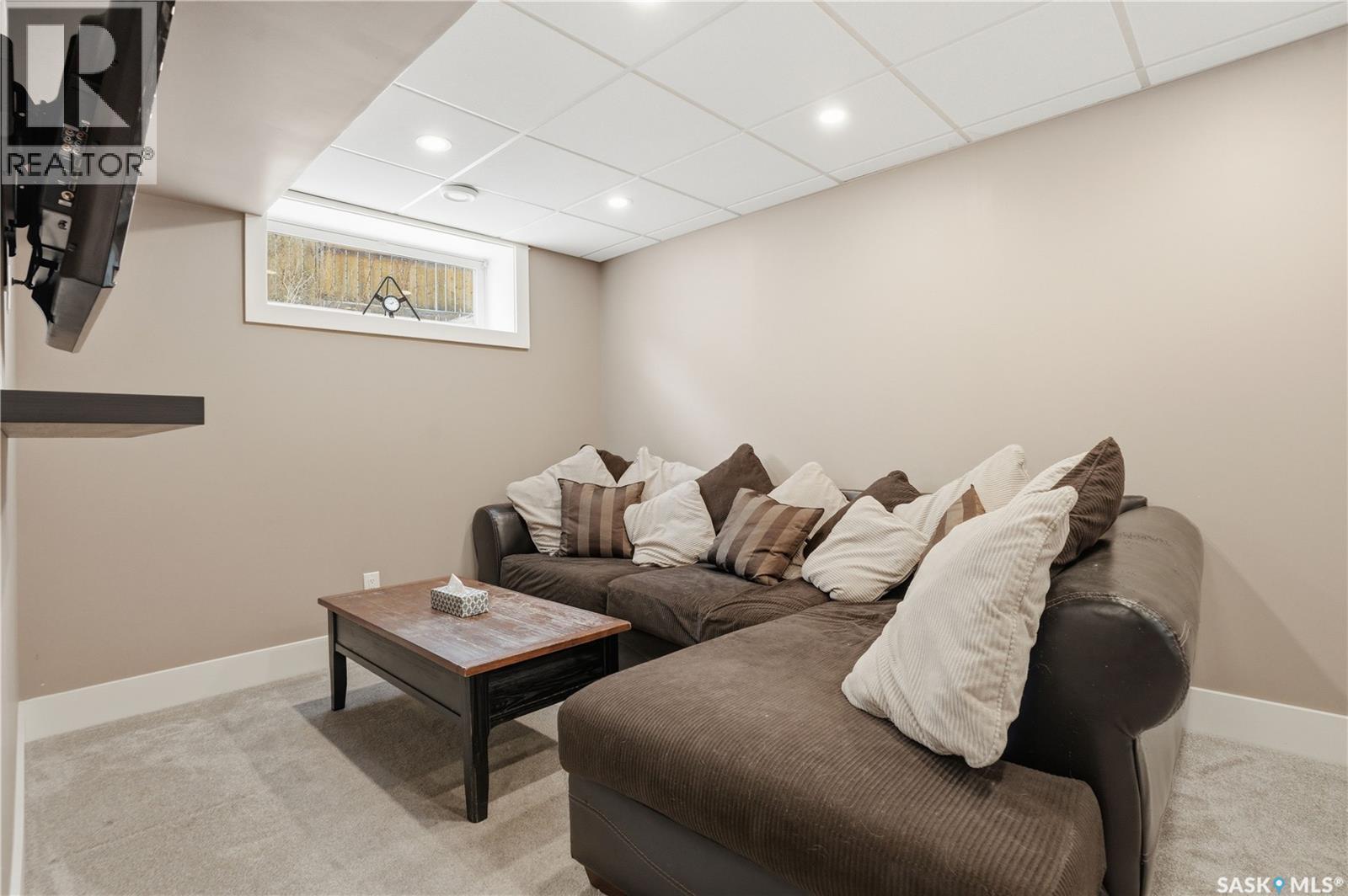 846 4TH STREET S - 32