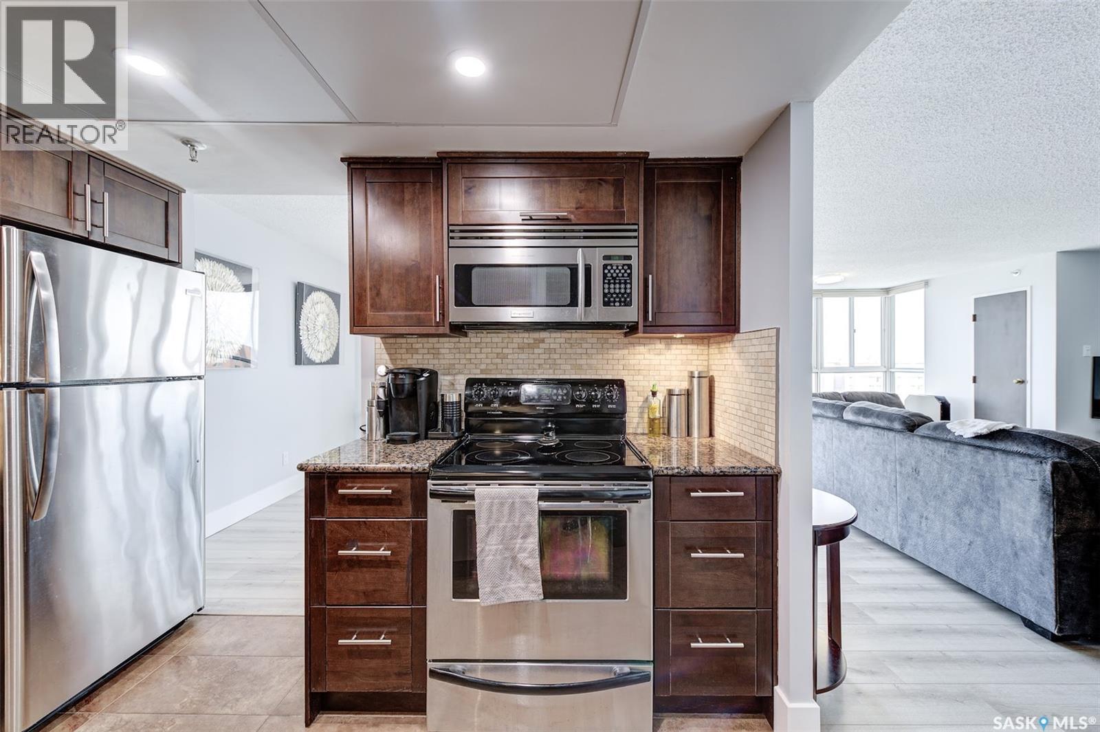 #1403 315 5th AVENUE - 14