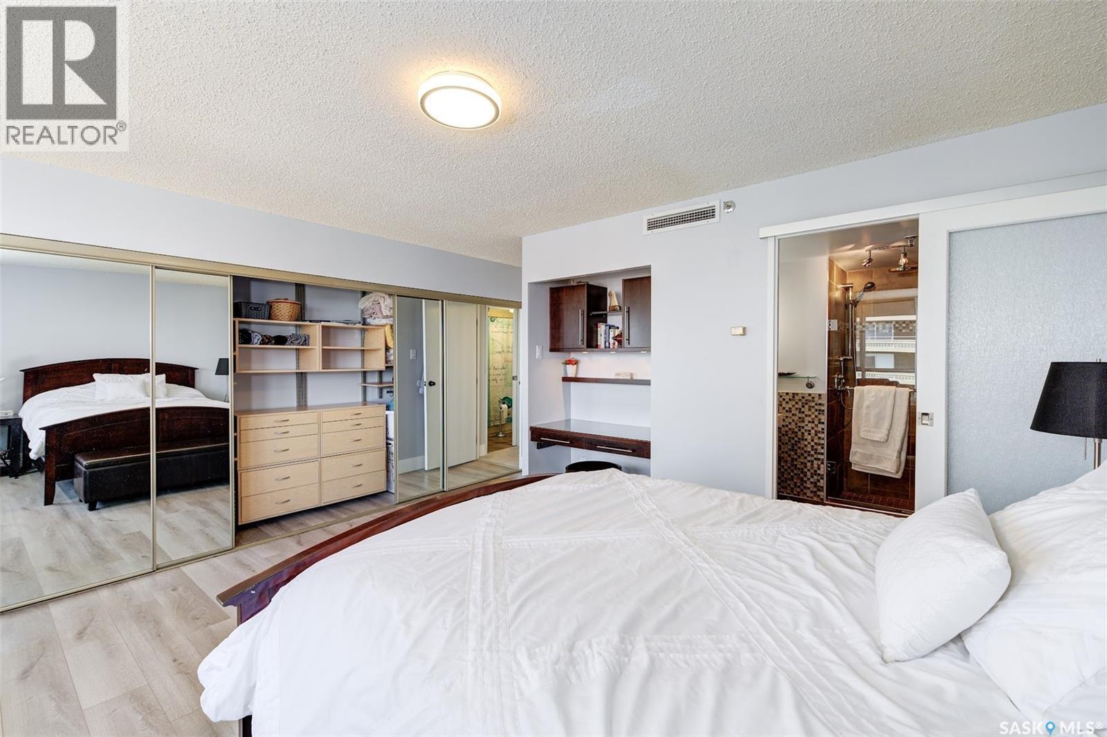 #1403 315 5th AVENUE - 27