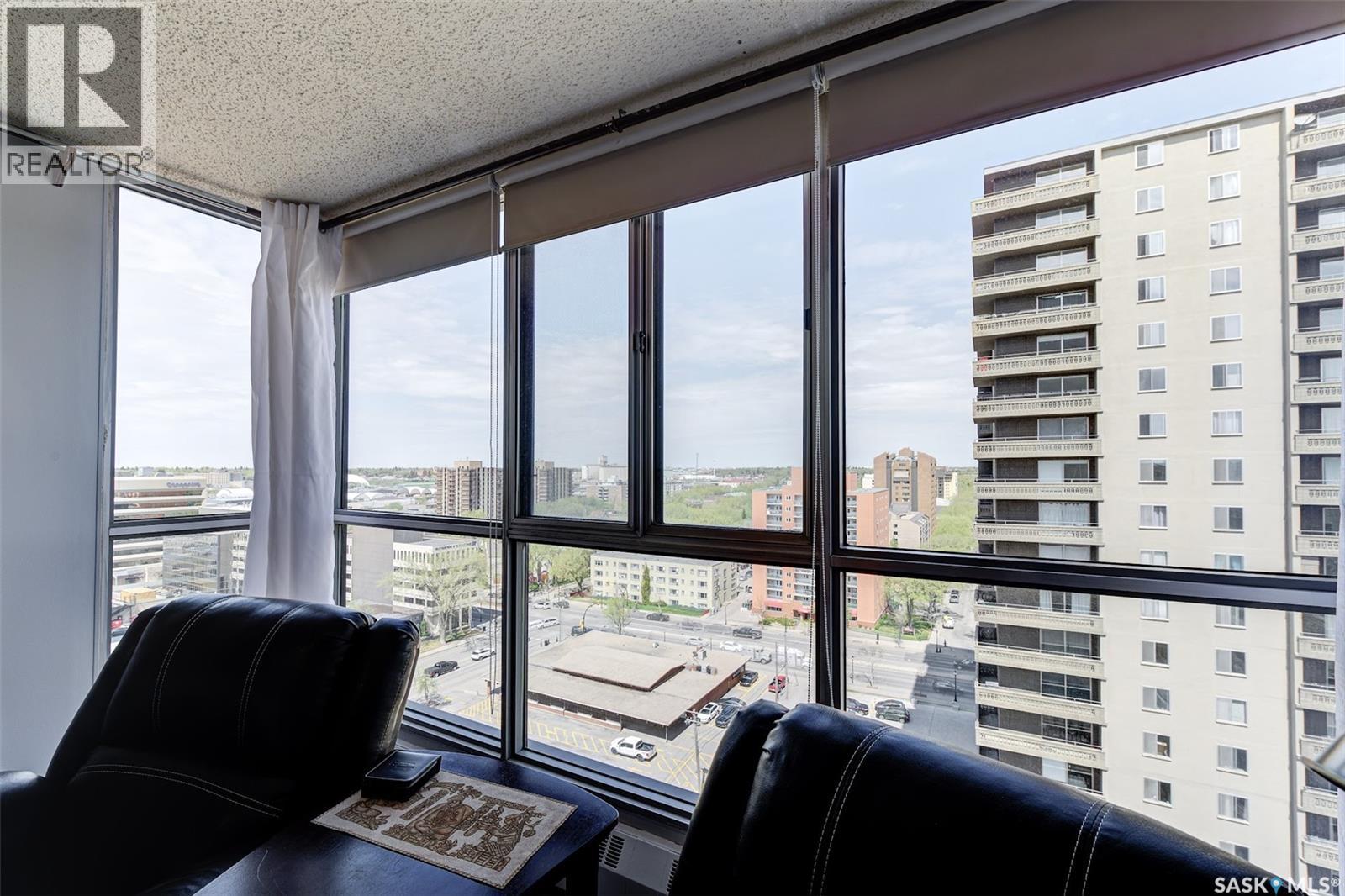 #1403 315 5th AVENUE - 29