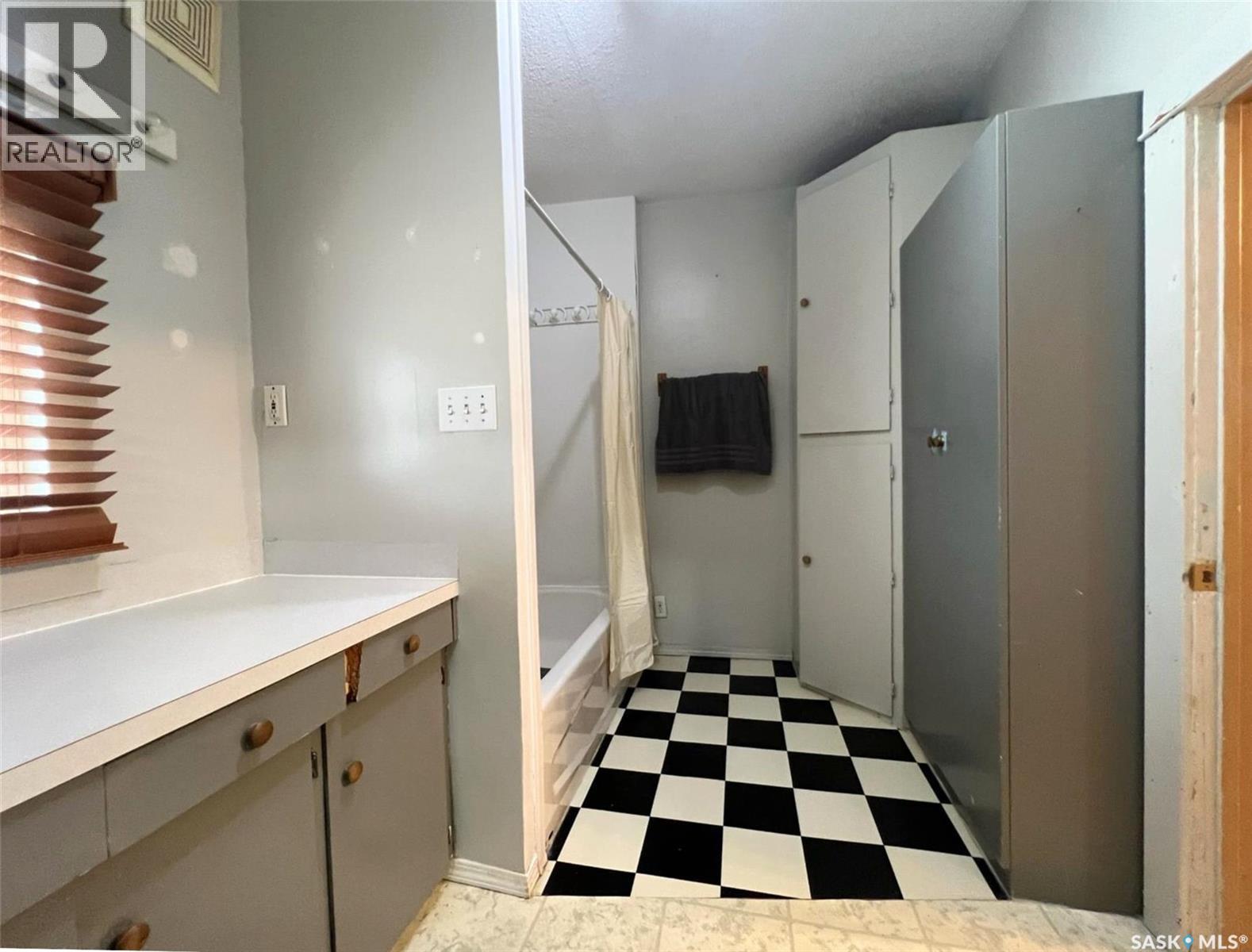 118 5TH AVENUE SE - 9