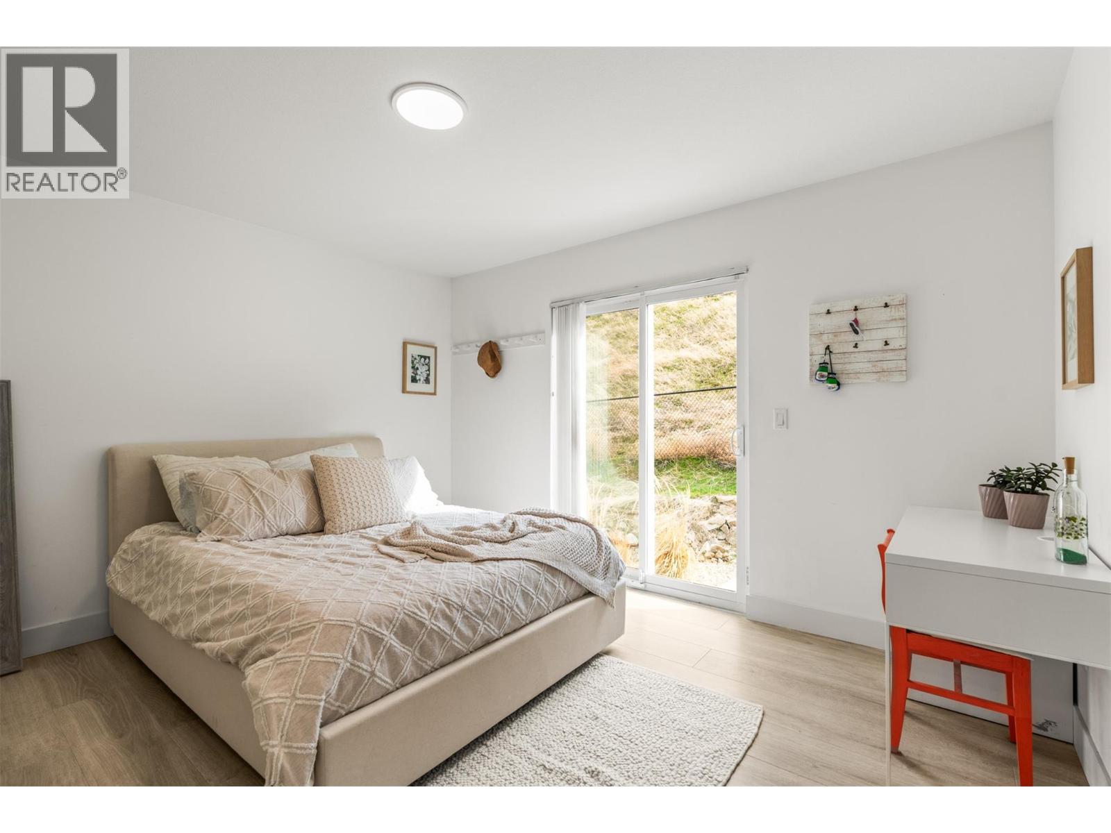 #29 1000 MT ROBSON PLACE - 25