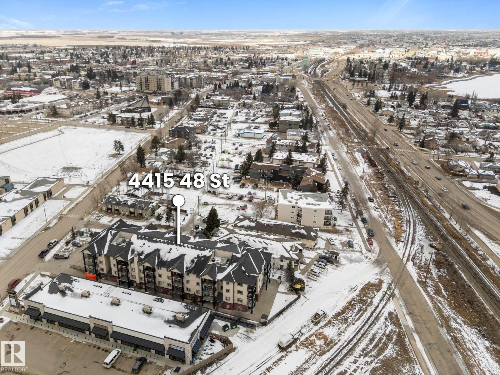 #211 4415 48 ST - 34