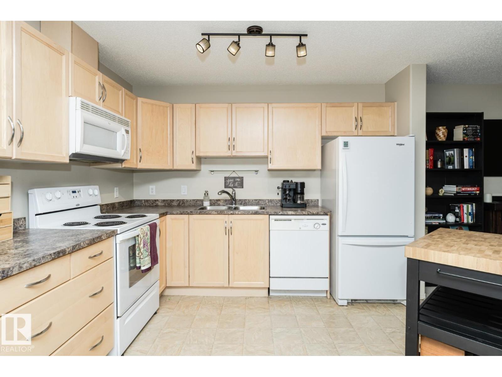 #113 16035 132 ST NW - 12