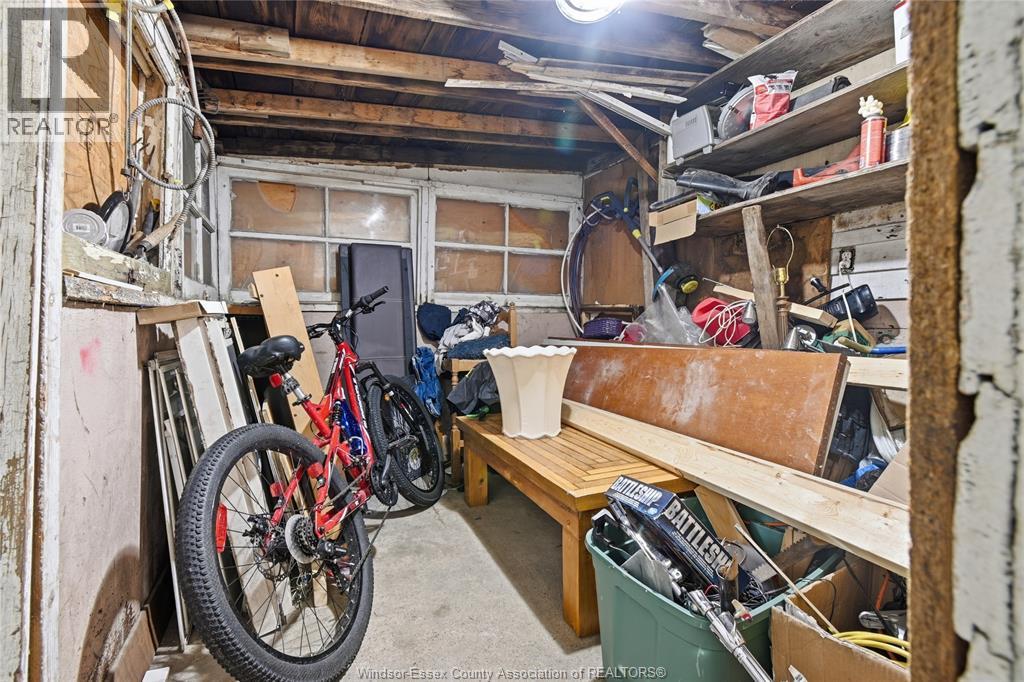 1023 HALL AVENUE - 22