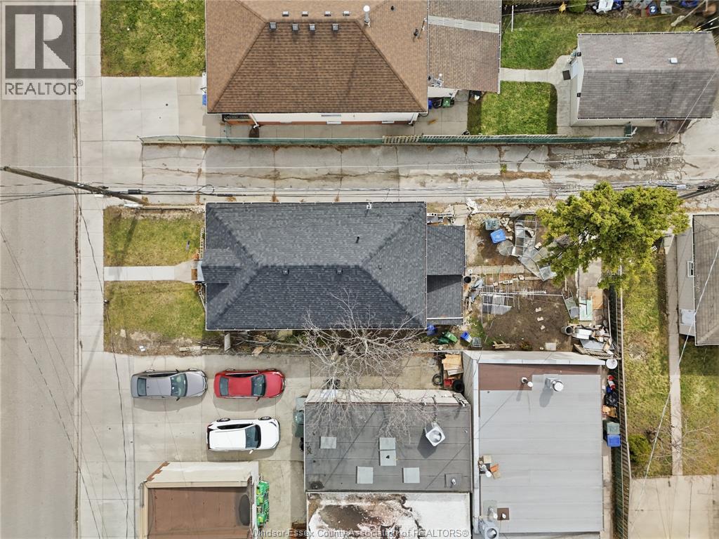 1023 HALL AVENUE - 4