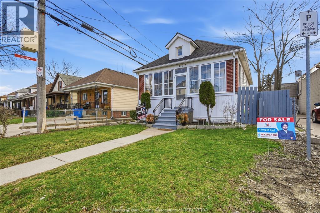 1023 HALL AVENUE - 6