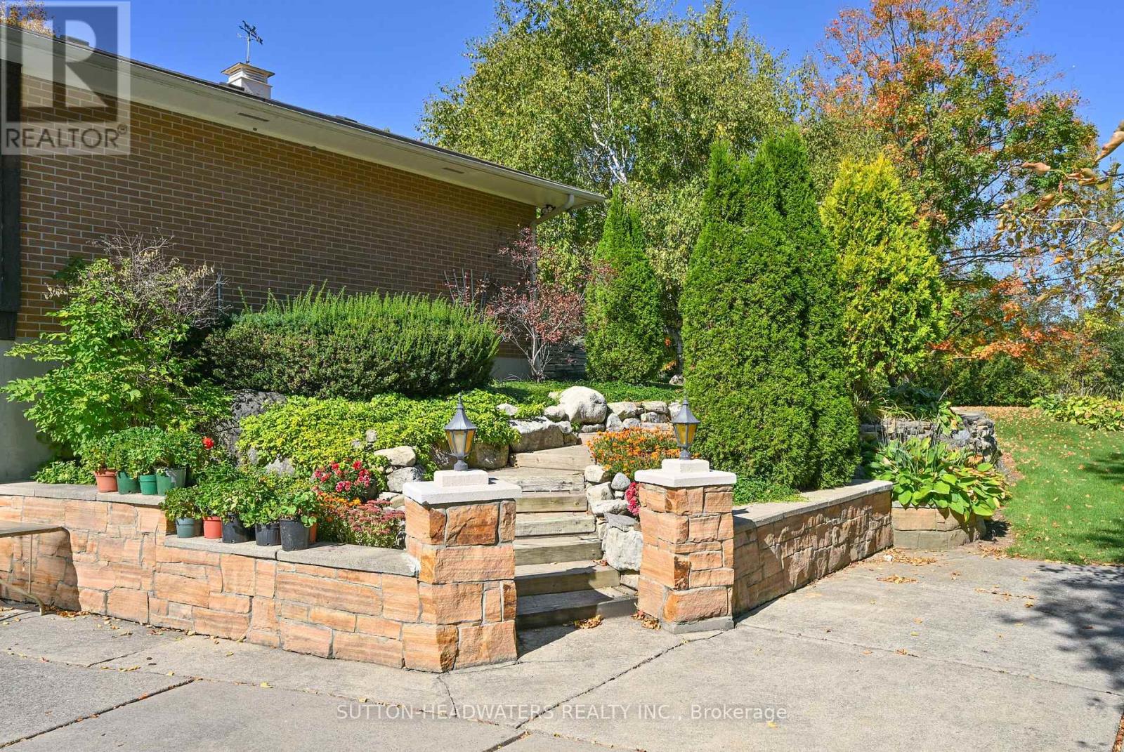 16735 MISSISSAUGA ROAD - 32