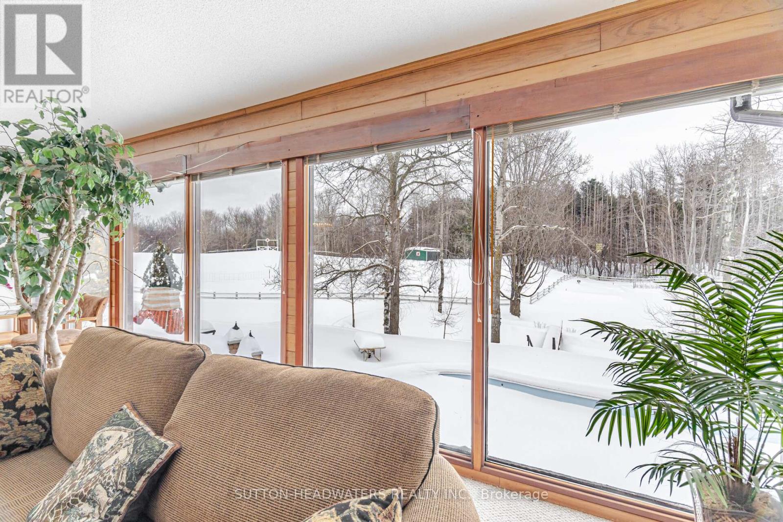 16735 MISSISSAUGA ROAD - 9