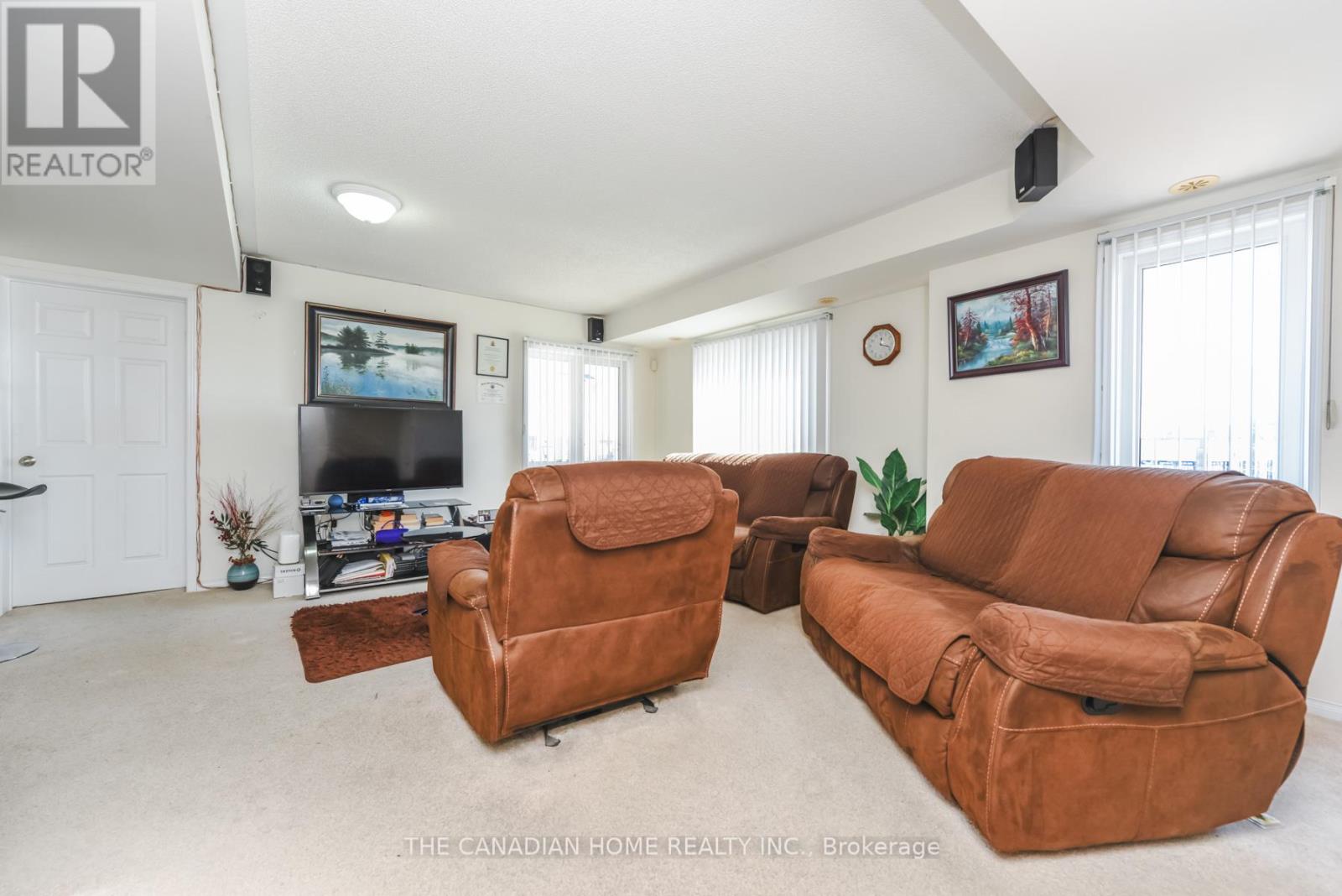 #83 60 FAIRWOOD CIRCLE - 12