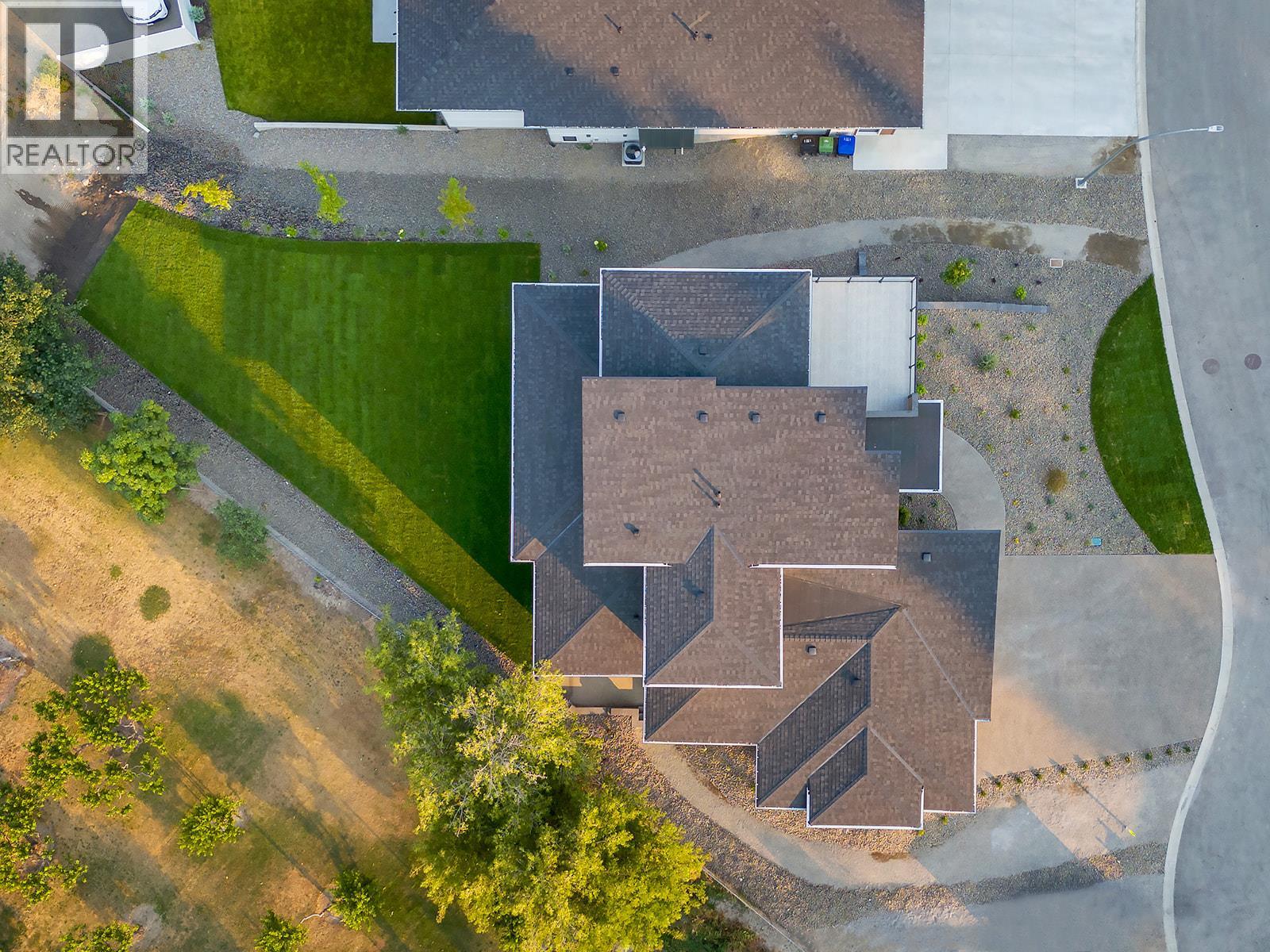 1054 Oak Barrel Place, West Kelowna