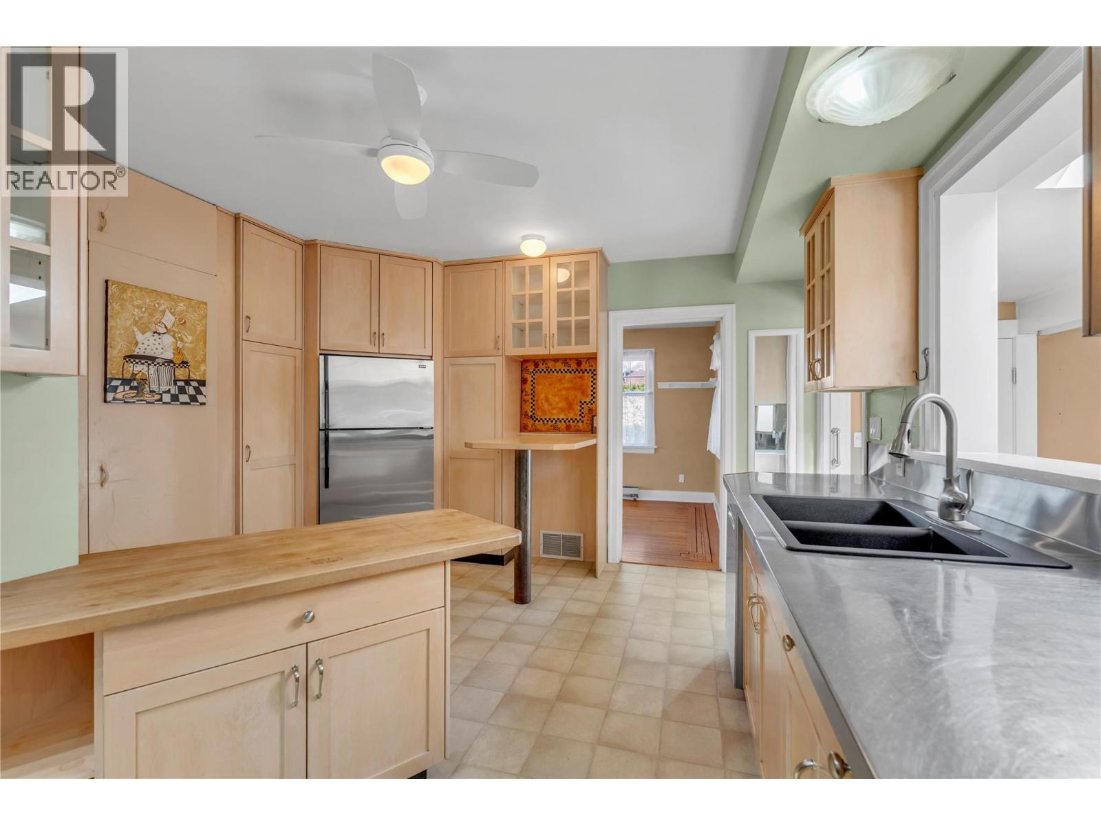 702 Winnipeg Street, Penticton