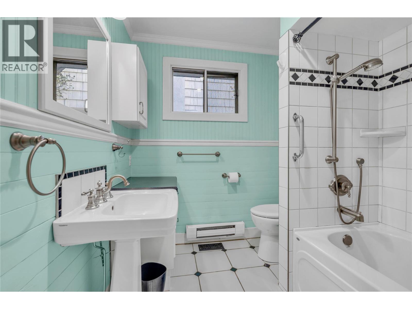 702 Winnipeg Street, Penticton