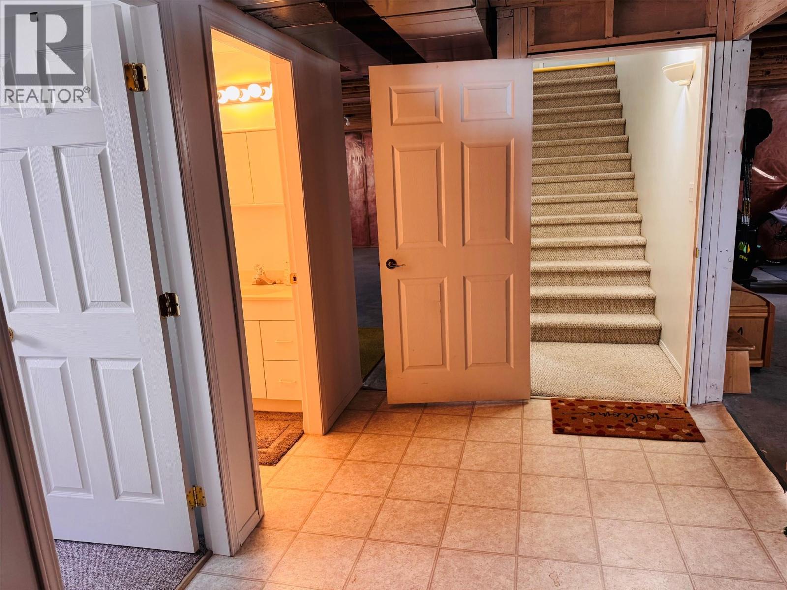 2130 BRYCEN Place, Grand Forks