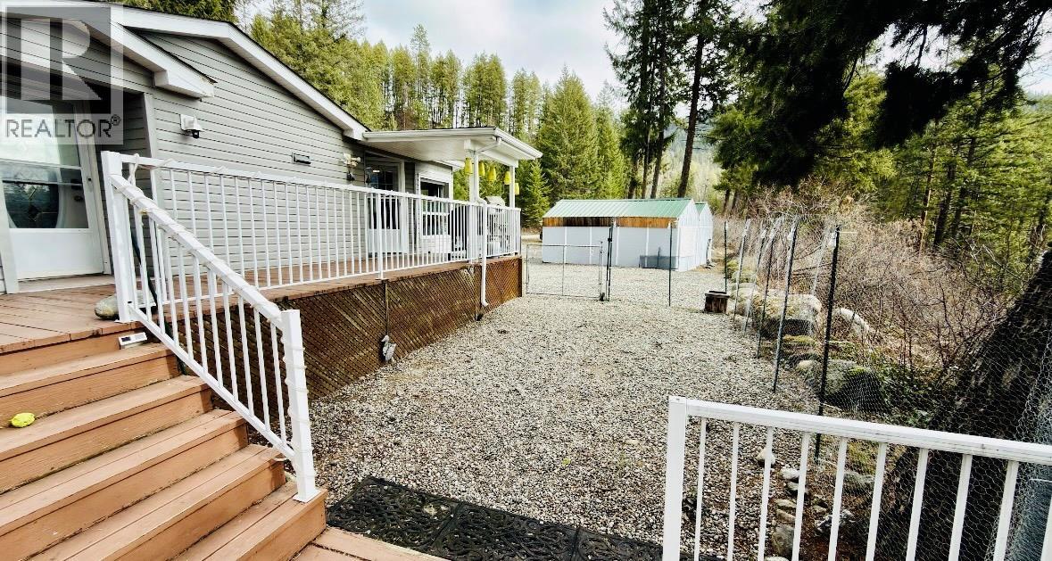 7743 MCRAE Road, Christina Lake