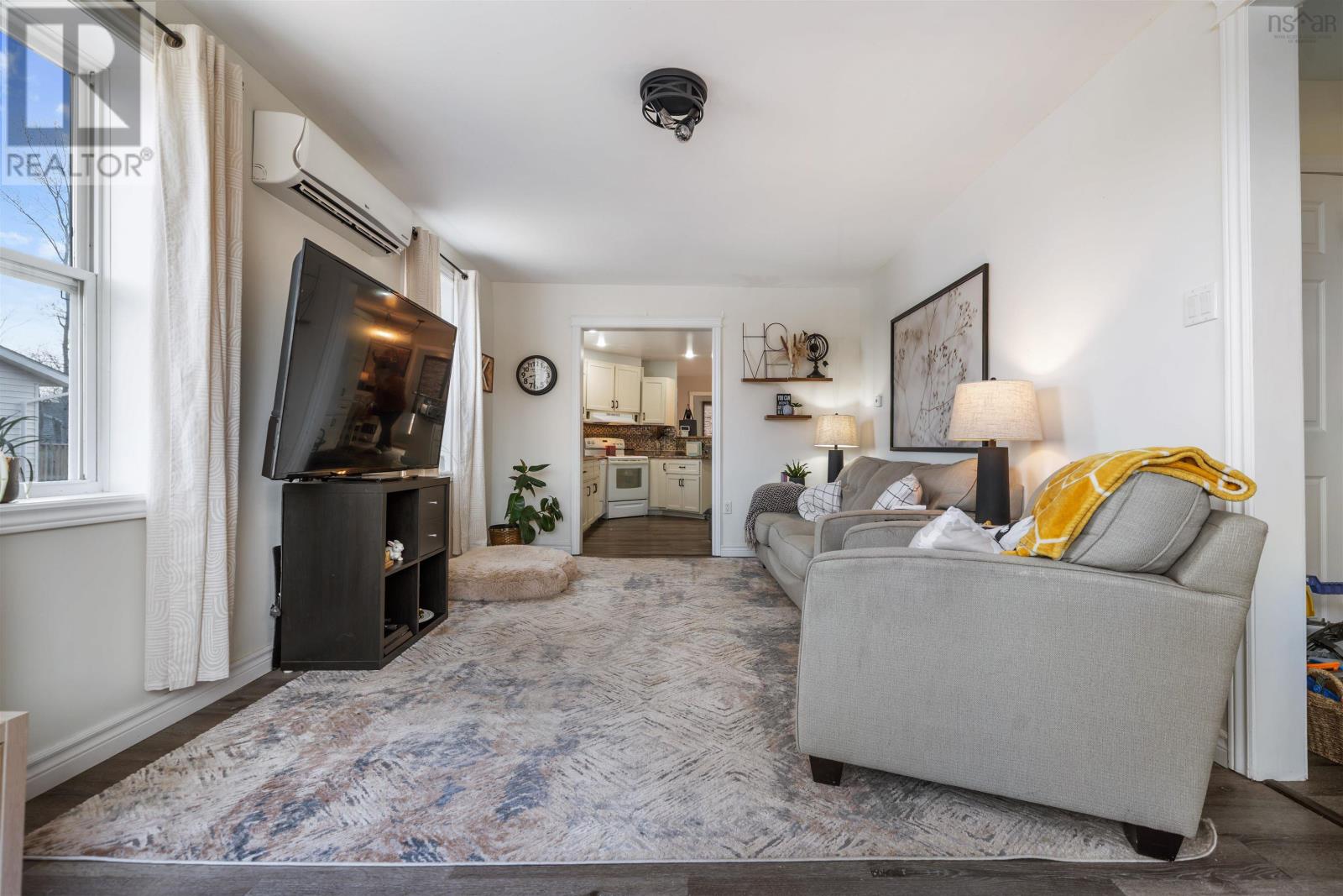 Property 29 of 40 of 6 Thirteenth Street