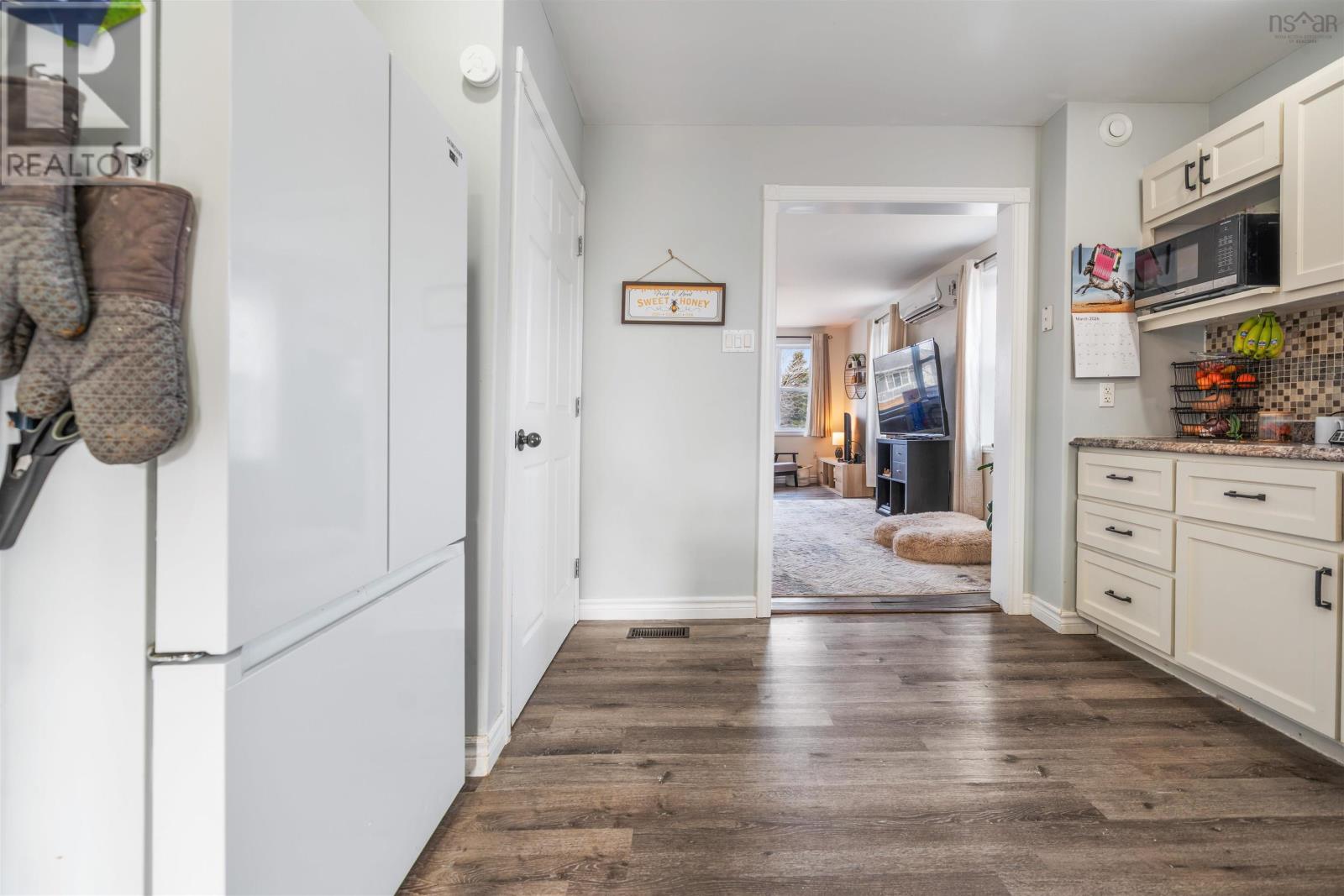 Property 37 of 40 of 6 Thirteenth Street