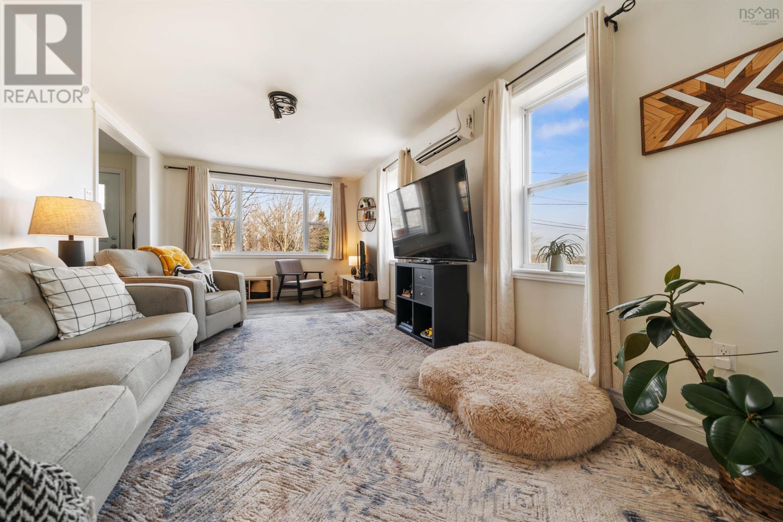 Property 30 of 40 of 6 Thirteenth Street