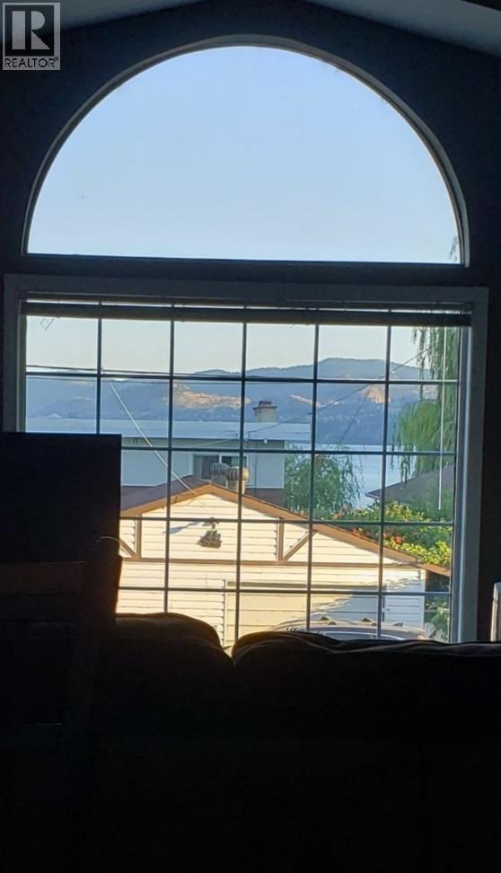 335 SUDBURY Avenue, Penticton