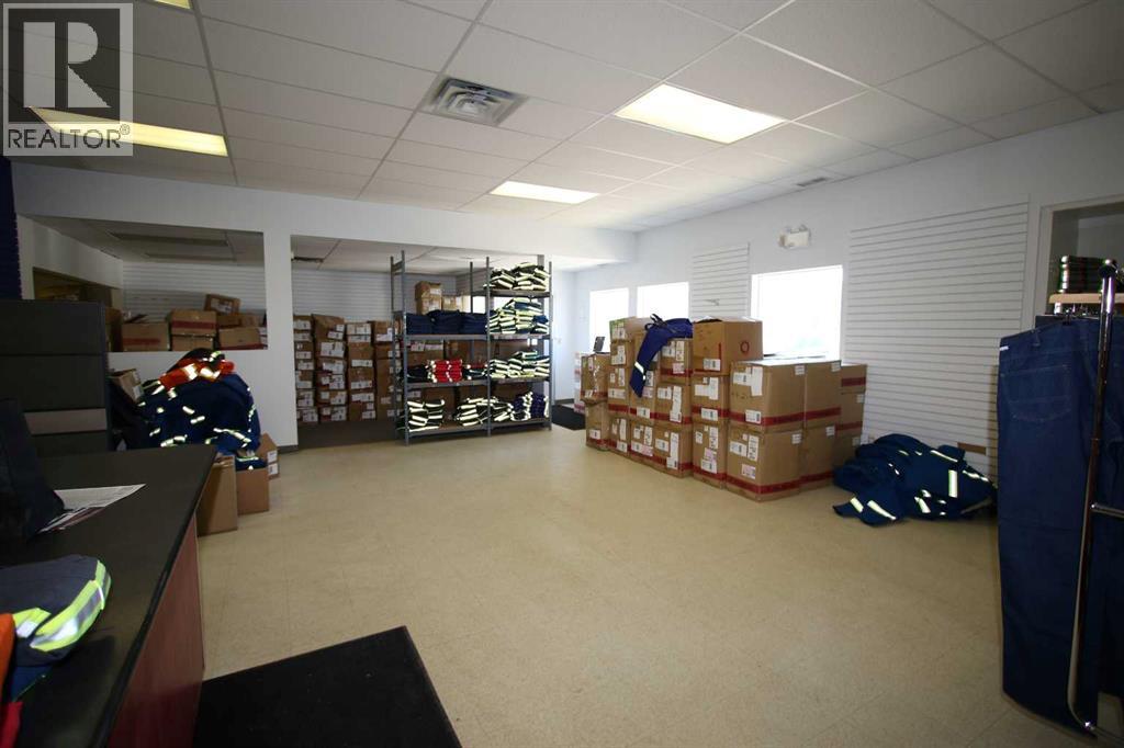 
          7621 Edgar Industrial Drive
            <br/>
            <span>Red Deer</span>
            , 
            <span>AB</span>
             <span>T4P3R2</span>
        