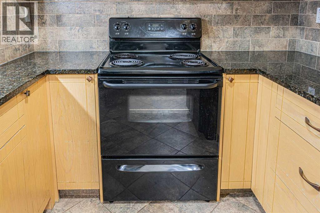 Single Family House for Sale in    Avenue SW Kingsland Calgary 