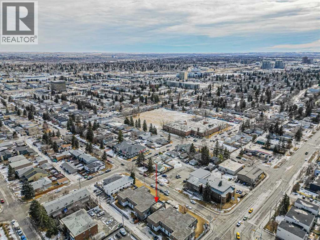 Single Family House for Sale in    Avenue SW Kingsland Calgary 