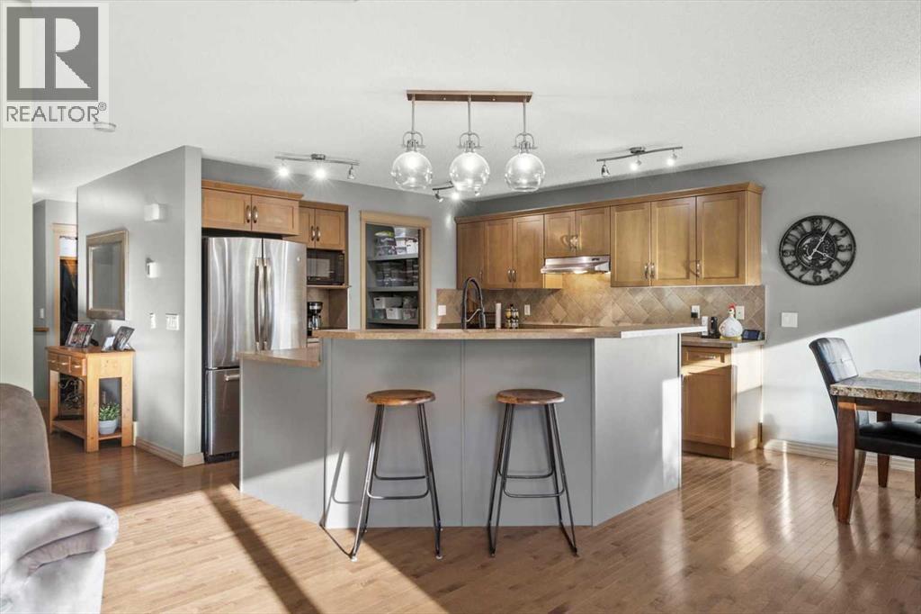 Single Family House for Sale in  Tuscany Summit Terrace NW Tuscany Calgary 