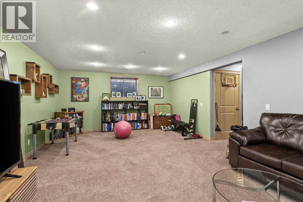 Single Family House for Sale in  Tuscany Summit Terrace NW Tuscany Calgary 