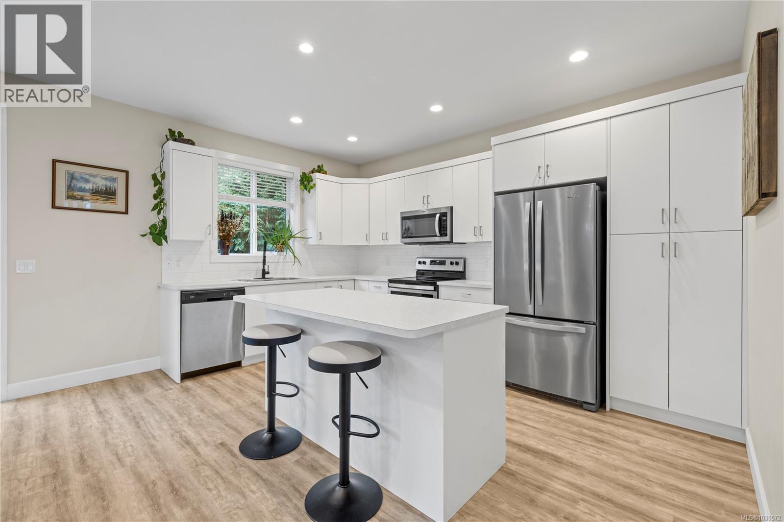 855 COAL TOWN WAY - 8