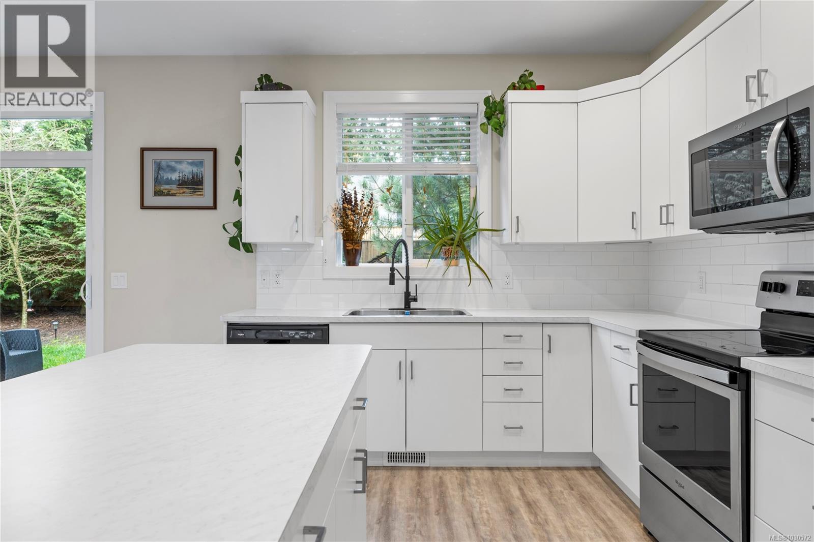 855 COAL TOWN WAY - 9