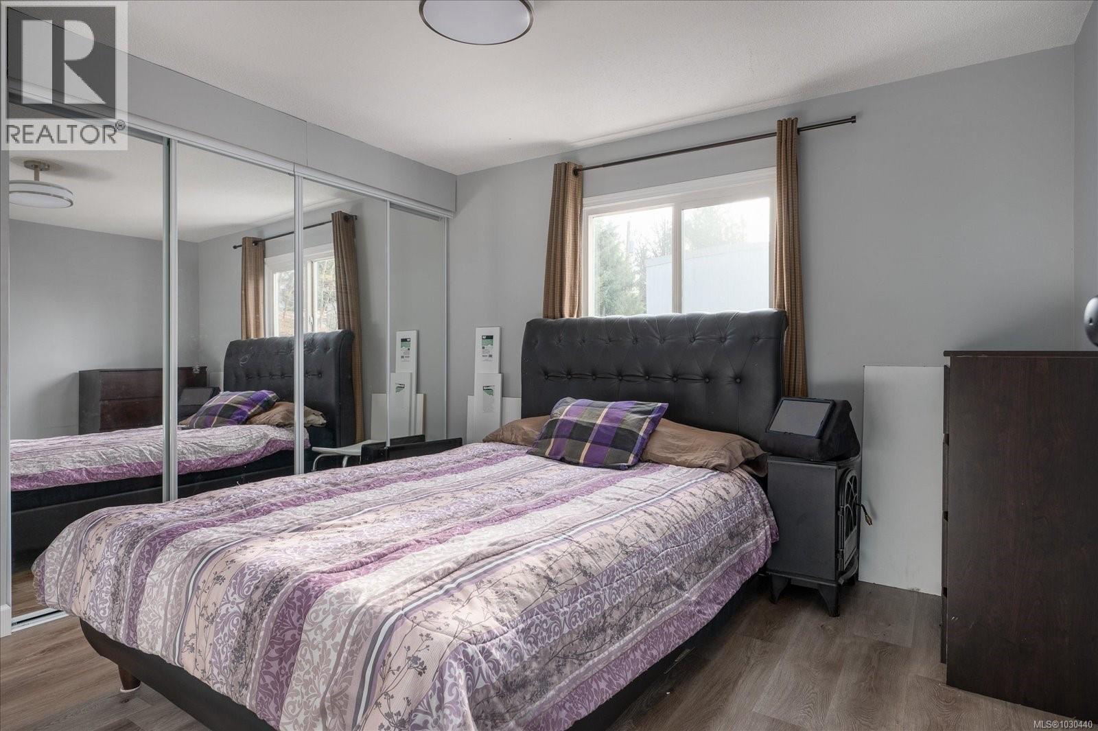 #47 971 DOUGLAS AVE - 8