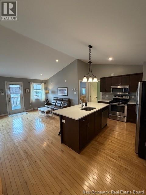 6 BENT ANCHOR COURT - 8