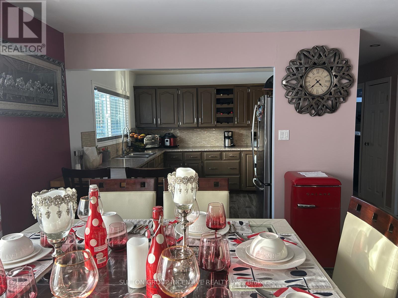 1672 ST JOHNS ROAD - 12