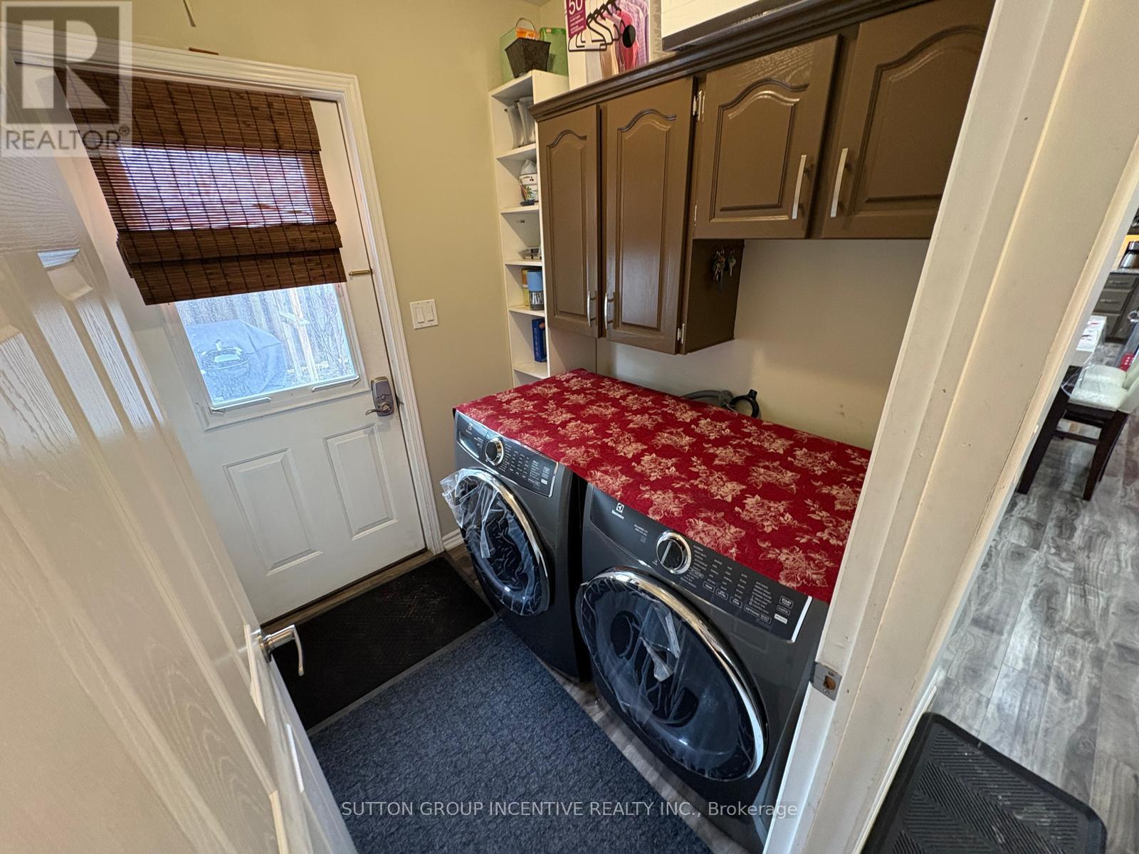 1672 ST JOHNS ROAD - 18