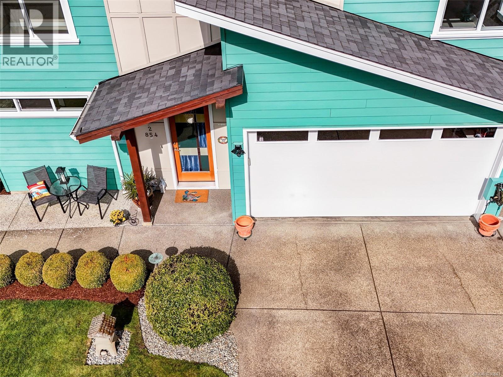 #2 854 Caroline Rd - 30
