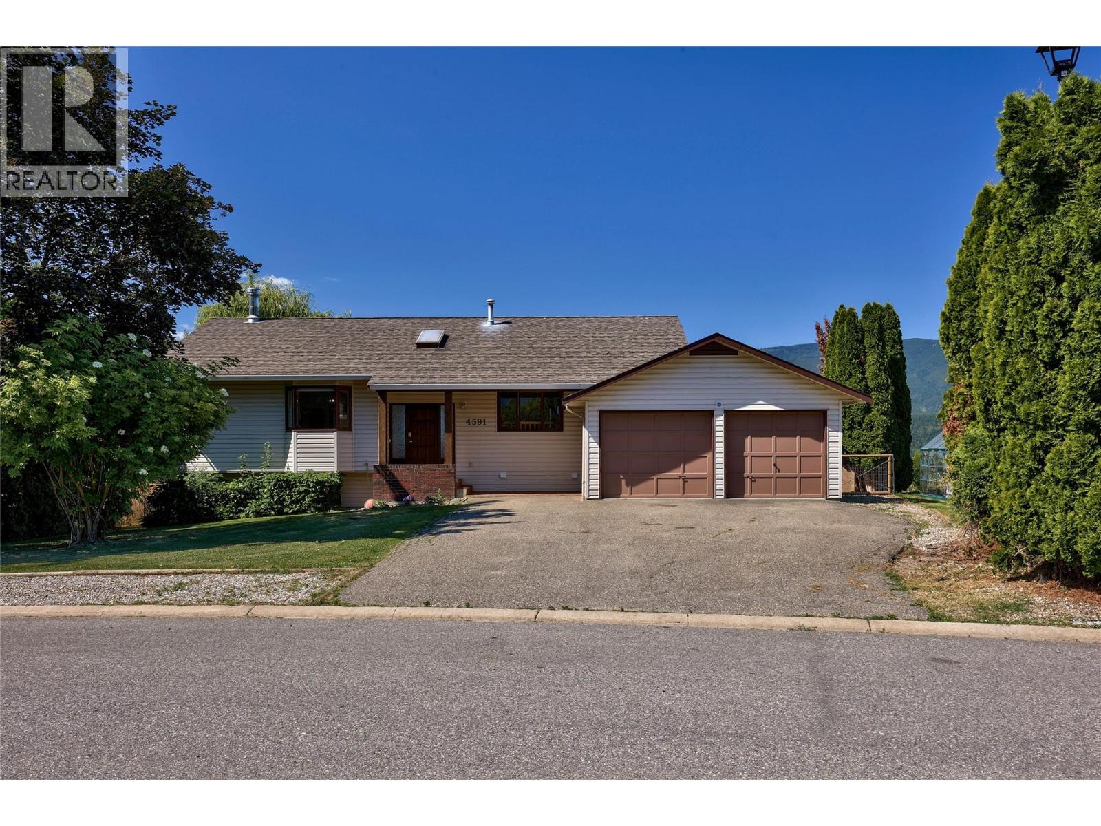 4591 13 Street NE, Salmon Arm