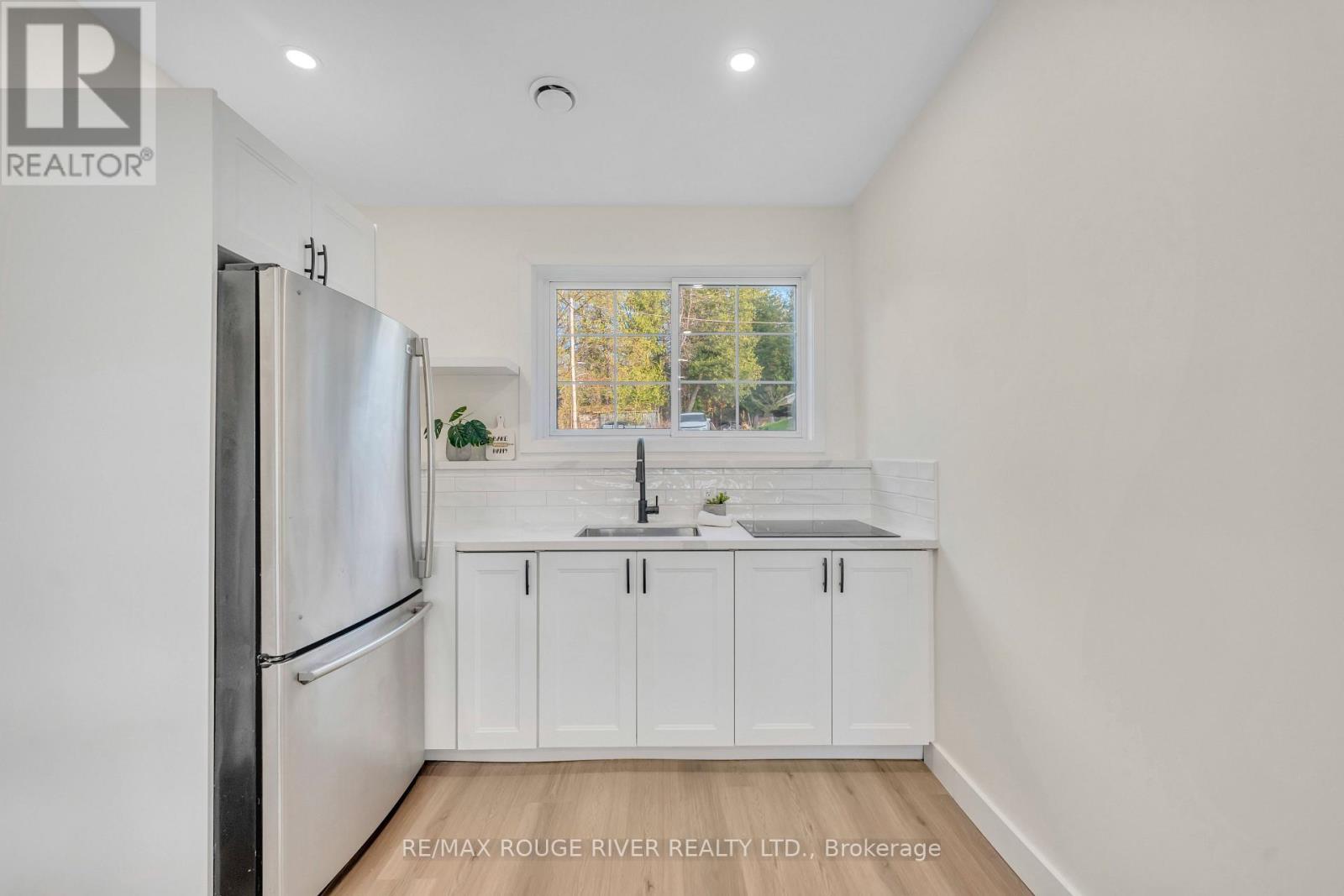 #130 5496 RICE LAKE SCENIC DRIVE - 19