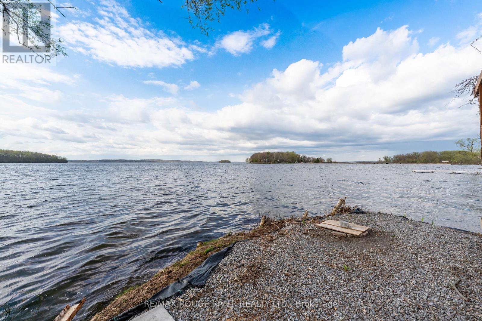 130 - 5496 RICE LAKE SCENIC DRIVE — photo 35