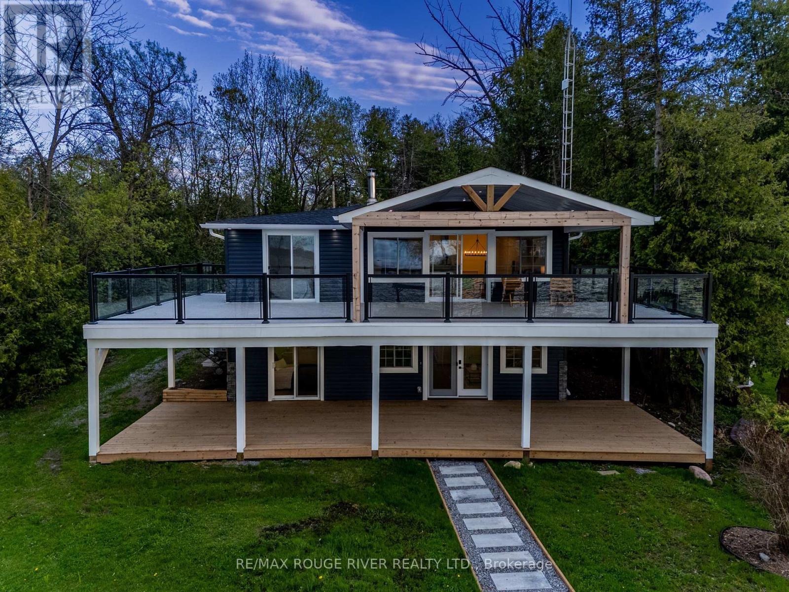 #130 5496 RICE LAKE SCENIC DRIVE - 37